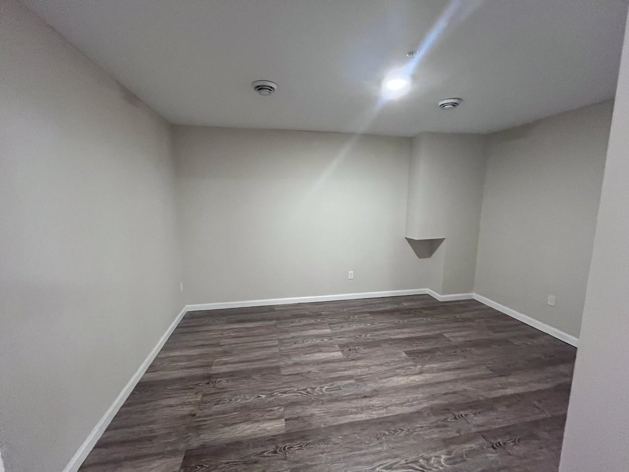 1440 Peck St #5 - Photo 5 of 7