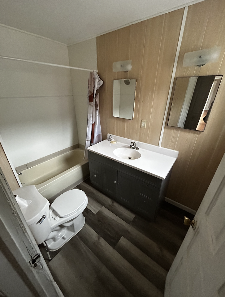 917 West Cross Street #1 - Photo 3 of 7