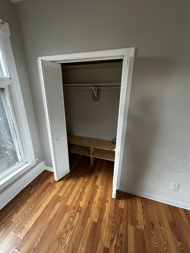 917 West Cross Street #1 - Photo 7 of 7