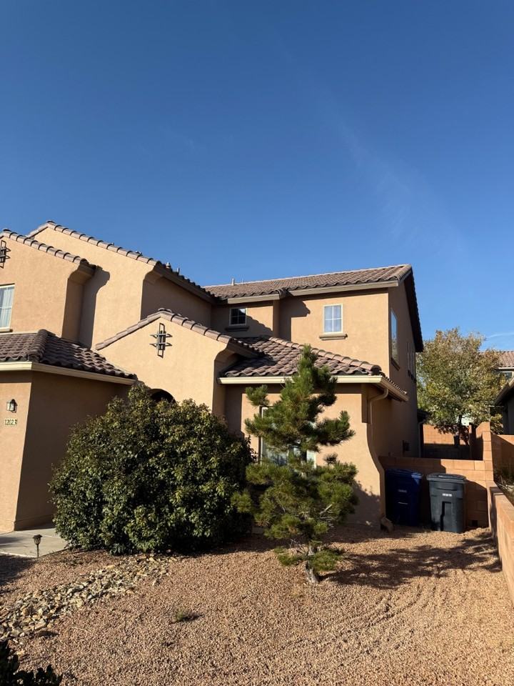 12023 Pocono Rd Se - Photo 5 of 20