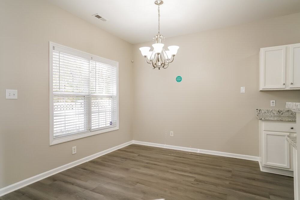 8039 Marsh Hollow Dr - Photo 6 of 17