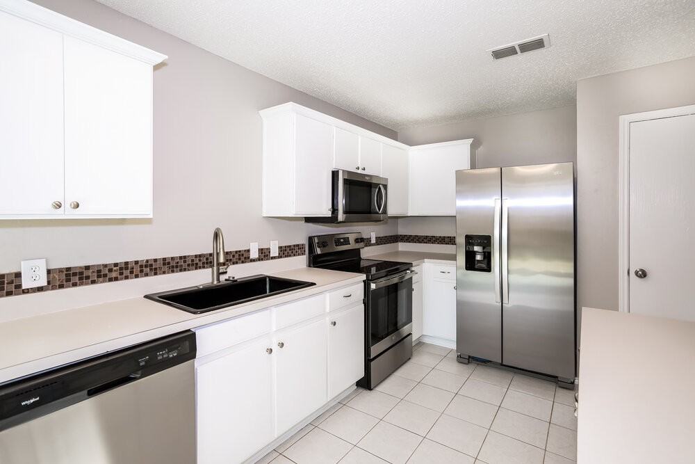 1212 Springcreek Drive - Photo 6 of 16