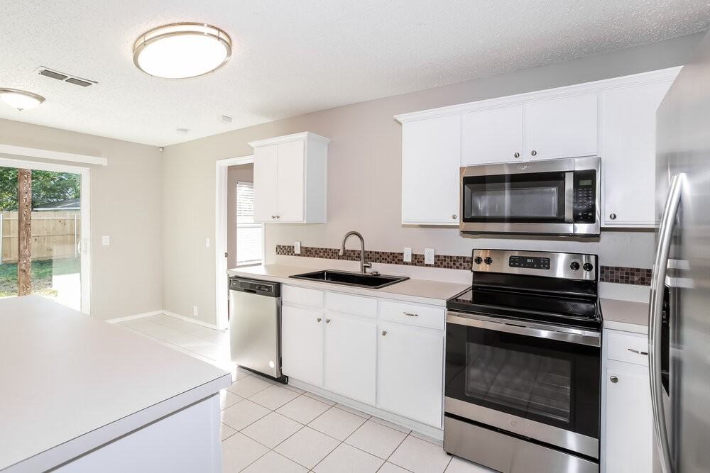 1212 Springcreek Drive - Photo 7 of 16