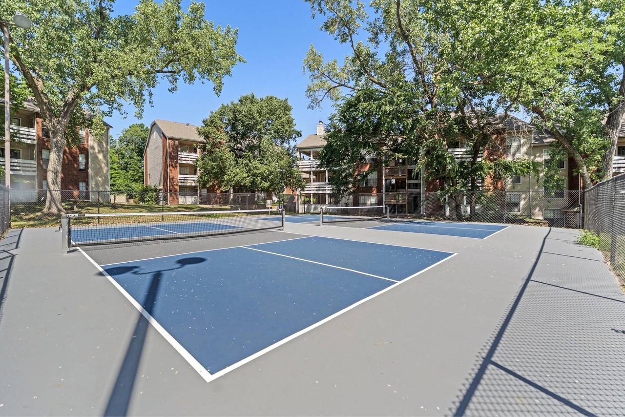 Silverwood Apartments - Photo 4 of 50