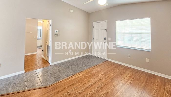 8705 Ruth Pl - Photo 5 of 34