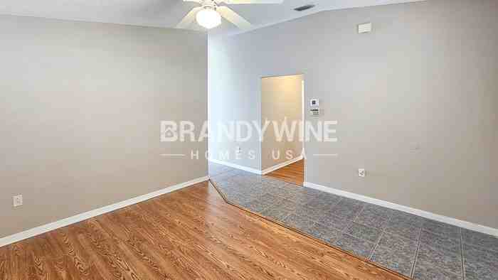 8705 Ruth Pl - Photo 6 of 34
