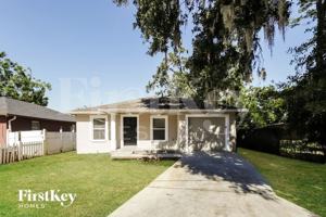 featured image of 1212 E 108th Ave