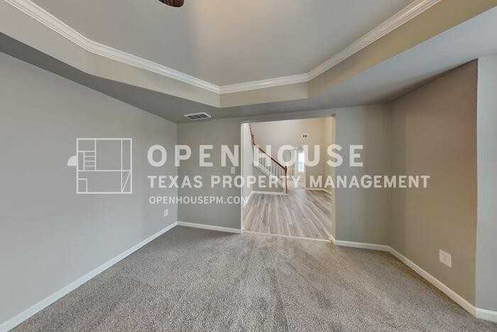 4305 Waters Way - Photo 7 of 22