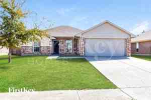 featured image of 1818 Willowbrook Dr