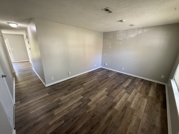 404 Southwest 6th Street #404 - Photo 3 of 11