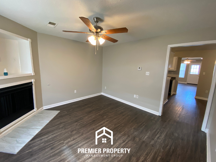 7449 Dunbarton Dr - Photo 3 of 14