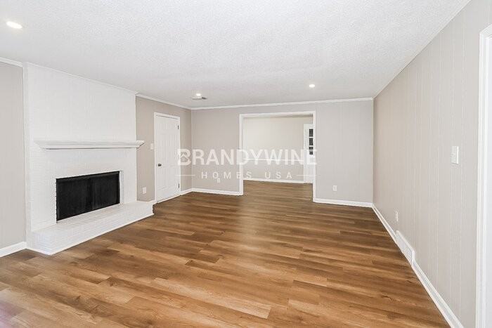 7104 Atherton Cv - Photo 2 of 20