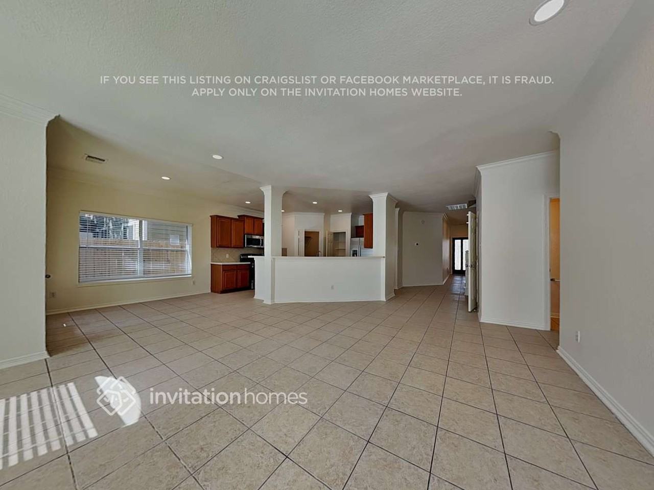 15231 Henderson Point Dr - Photo 7 of 21