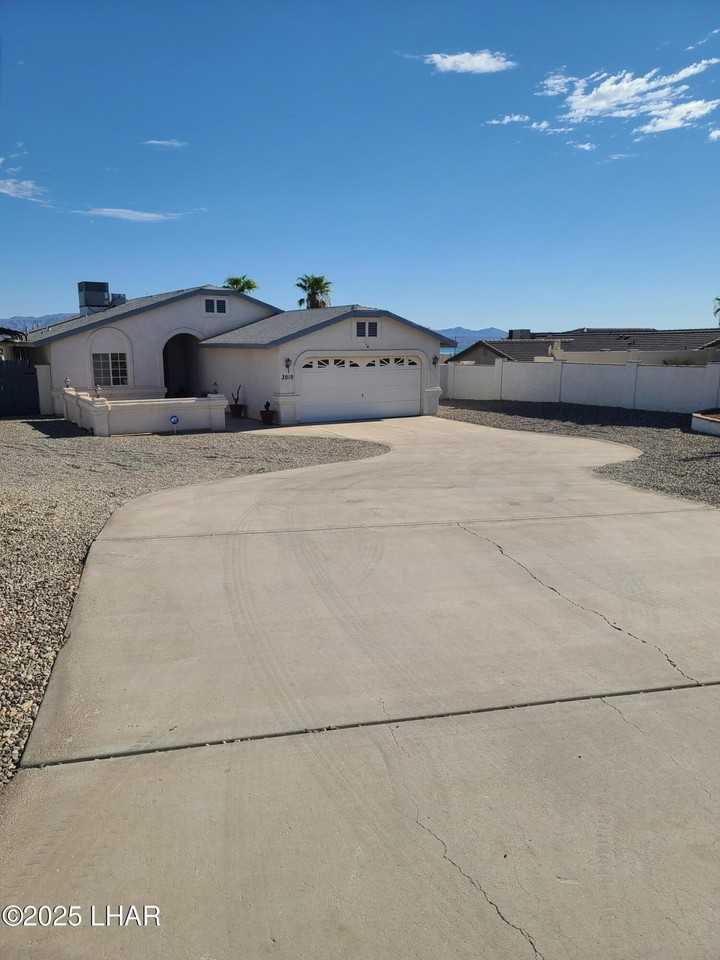 2010 Bombay Dr - Photo 3 of 50