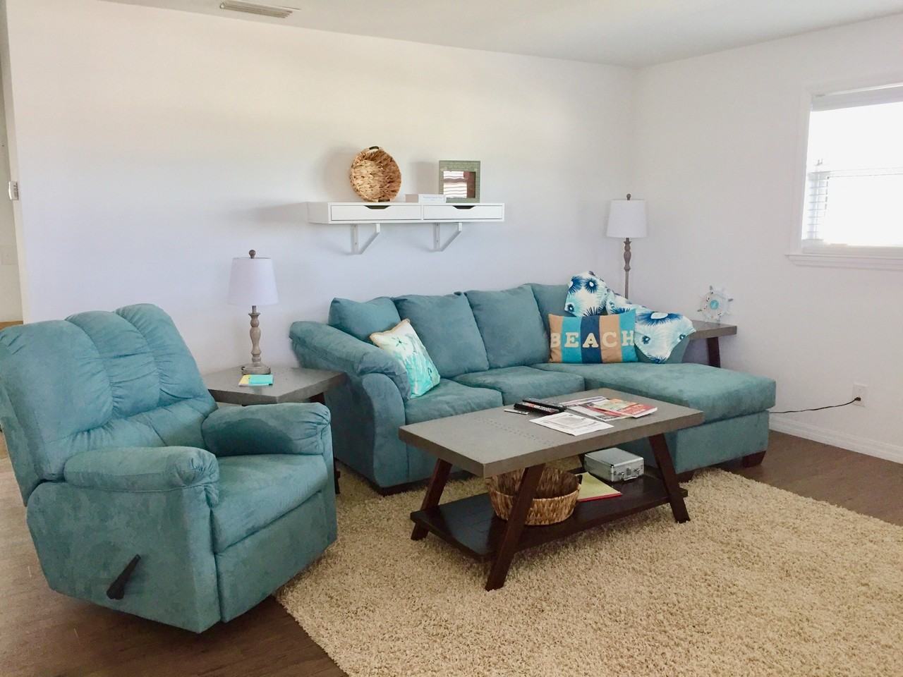 444 Norwich Lane #201 - Photo 3 of 19