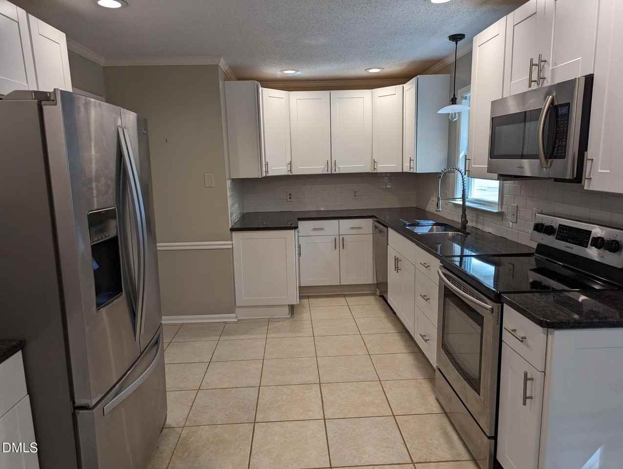 7416 Ray Rd - Photo 5 of 12