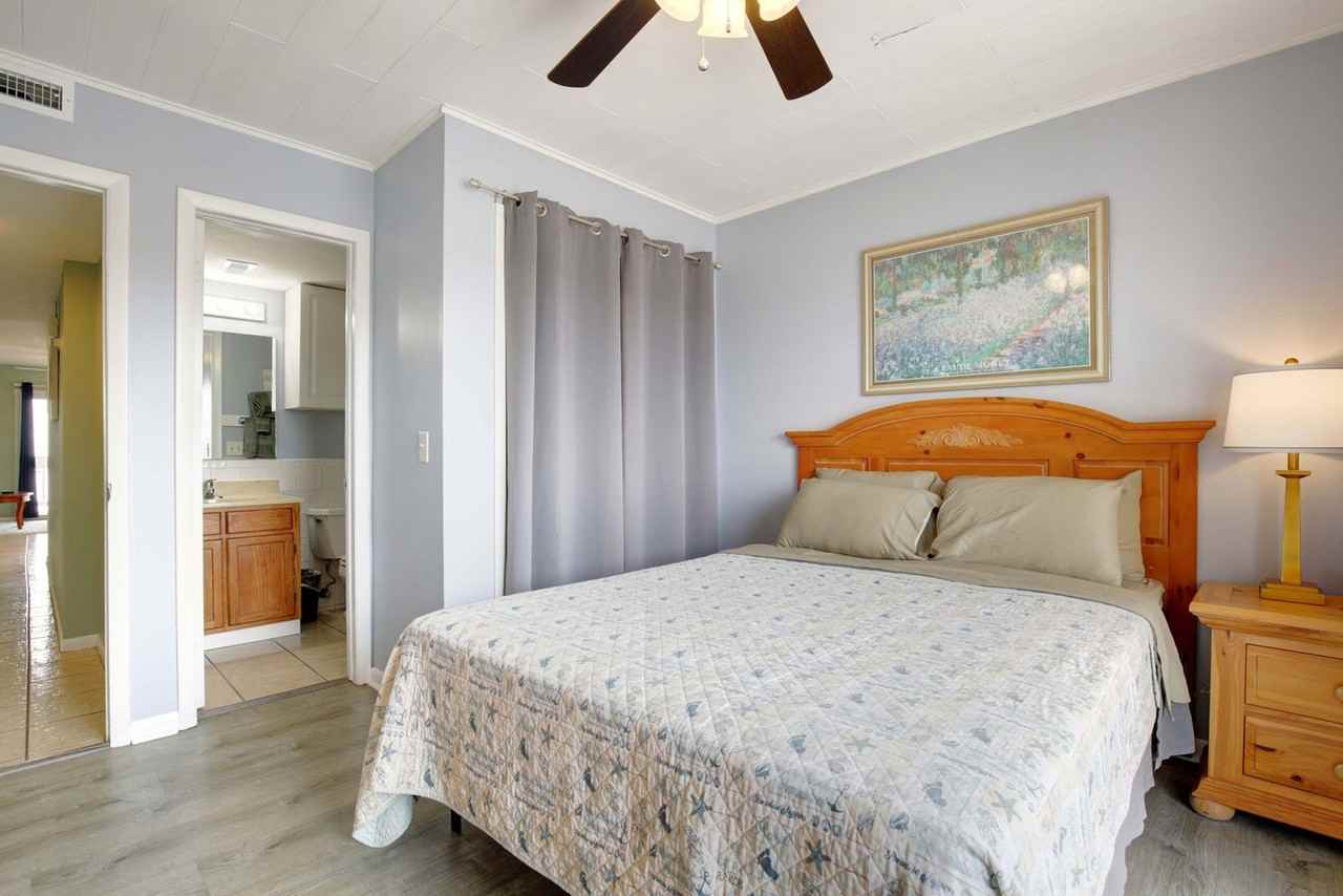 608 Carolina Beach Ave S #1302656P - Photo 3 of 29