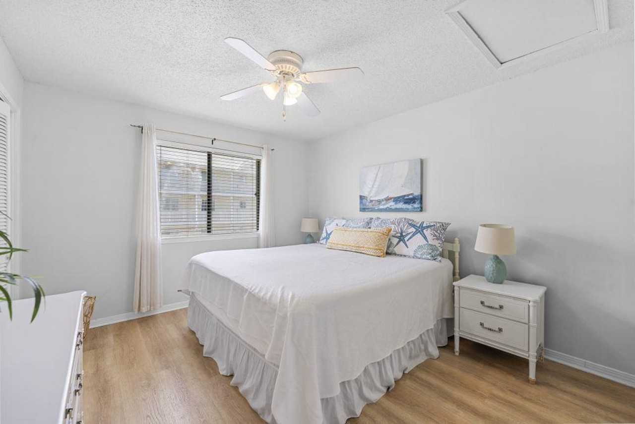 25925 Canal Rd #1340103P - Photo 4 of 27