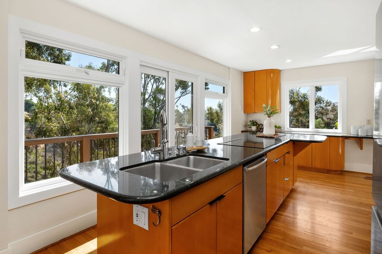 4525 Rhode Island St - Photo 3 of 29