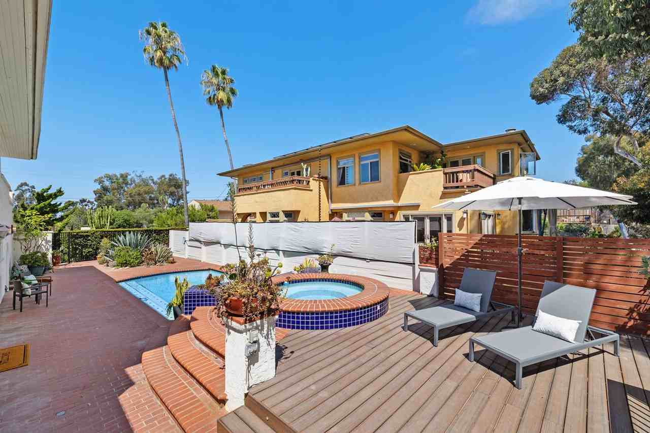 4525 Rhode Island St - Photo 5 of 29