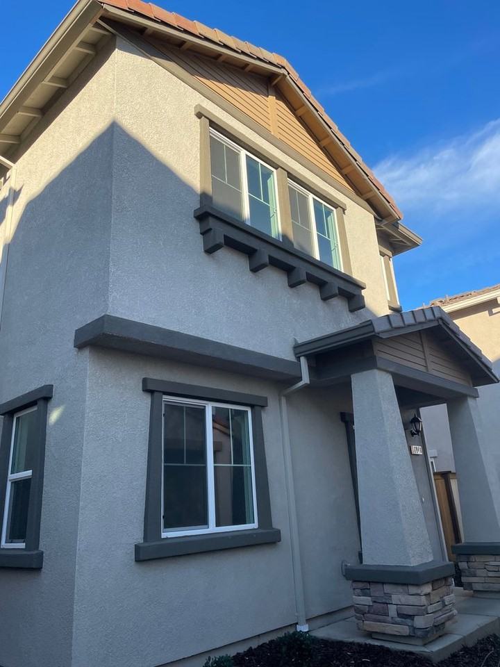 6048 San Rafael Ln - Photo 2 of 15