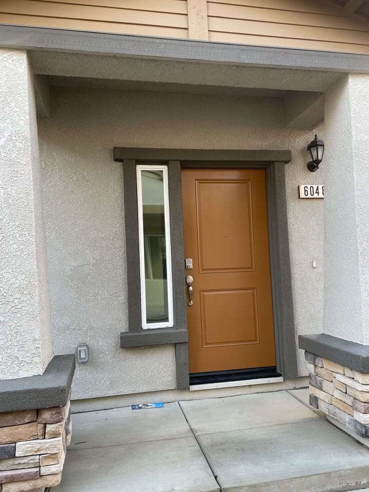 6048 San Rafael Ln - Photo 3 of 15