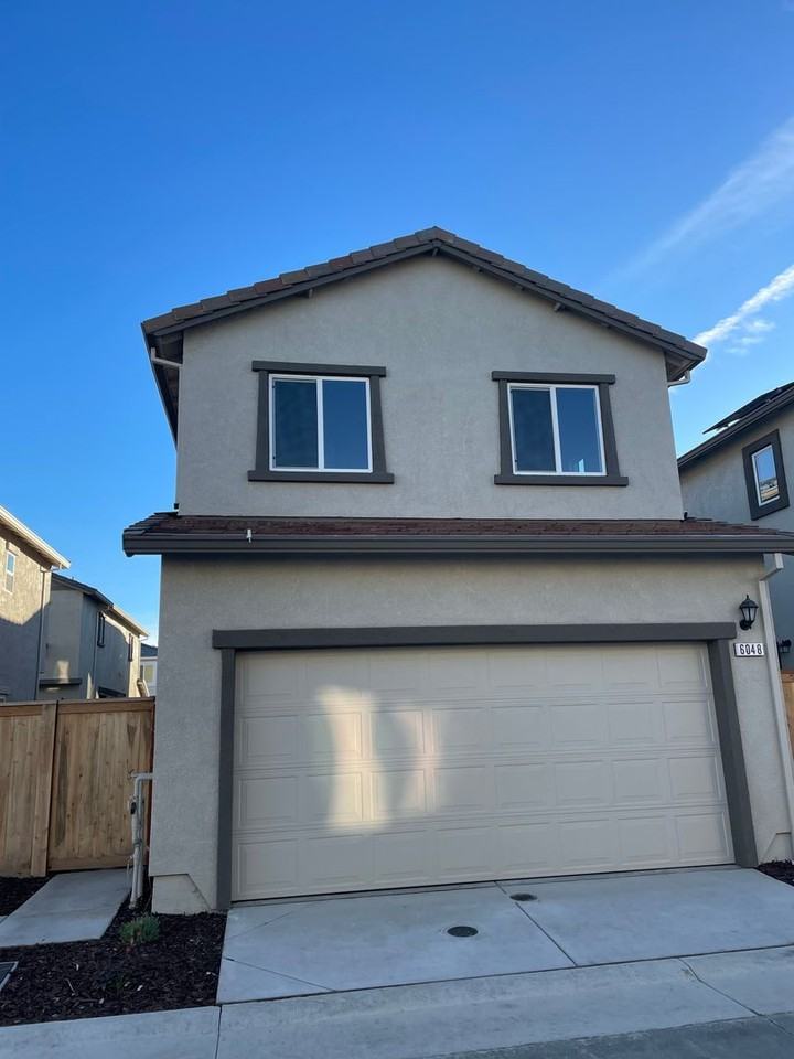 6048 San Rafael Ln - Photo 4 of 15