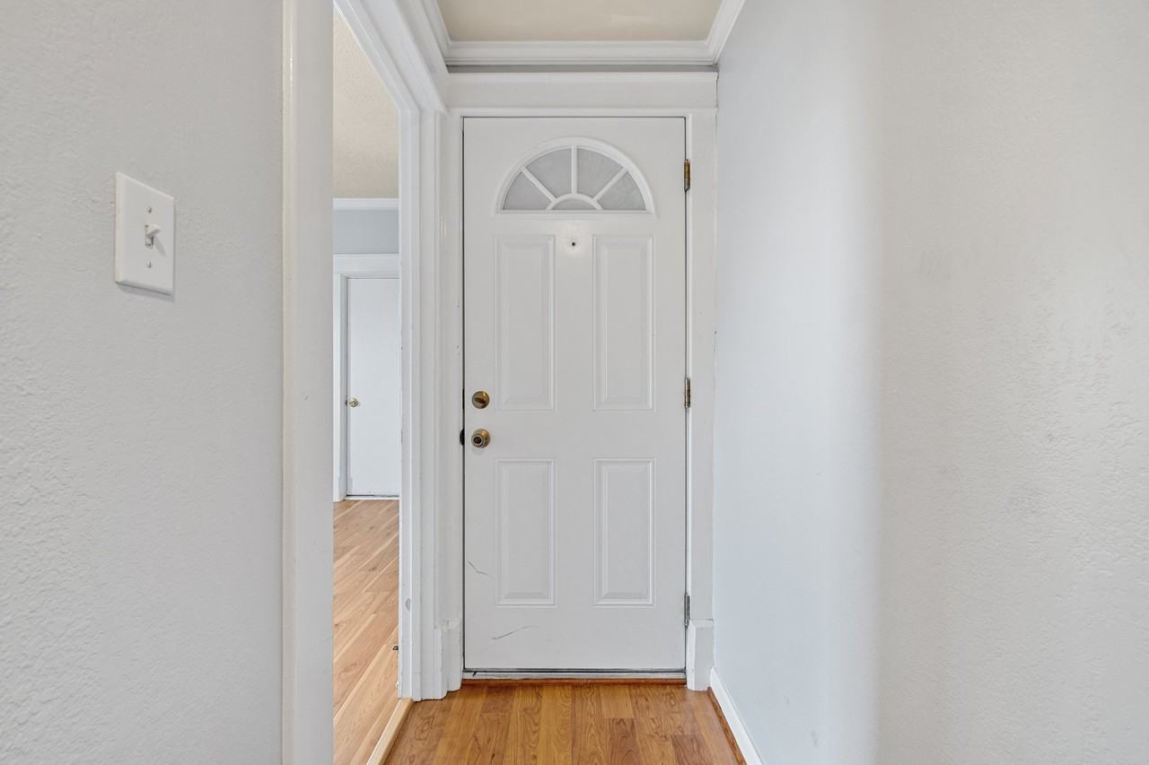 402 W 31st St #5F - Photo 6 of 49