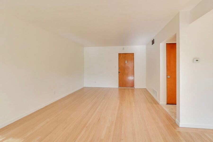 2208 Lakeshore Avenue #312 - Photo 4 of 23