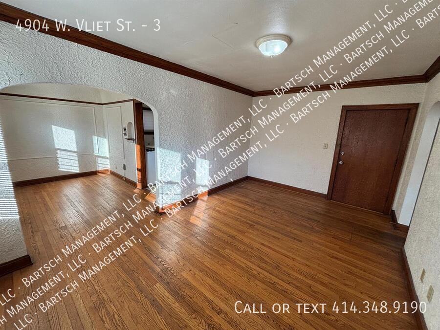 4904 West Vliet Street #3 - Photo 3 of 10