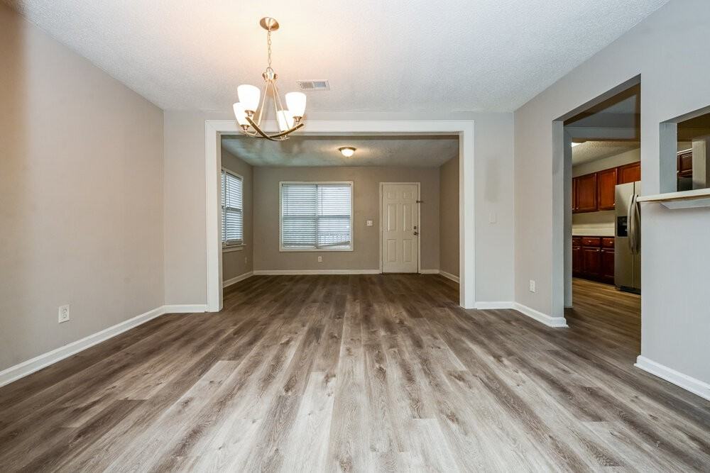 3199 Pearce Ct - Photo 6 of 17