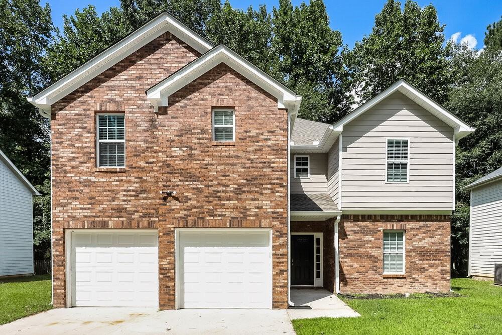 3521 Creekview Drive