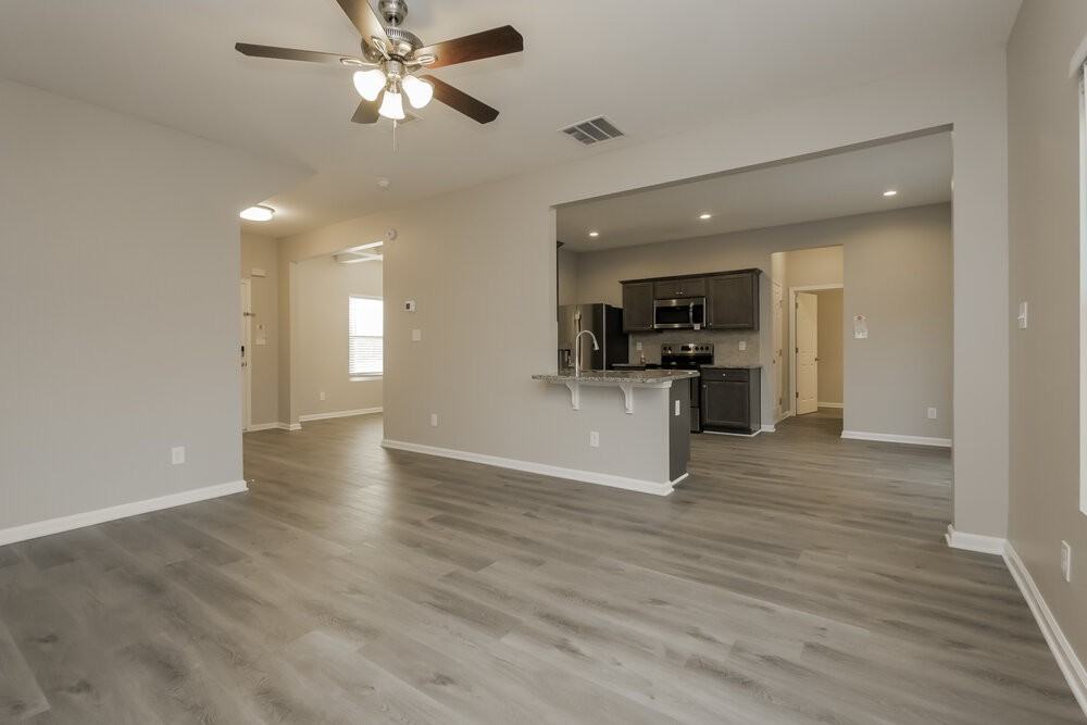 100 Fairview Dr - Photo 5 of 17