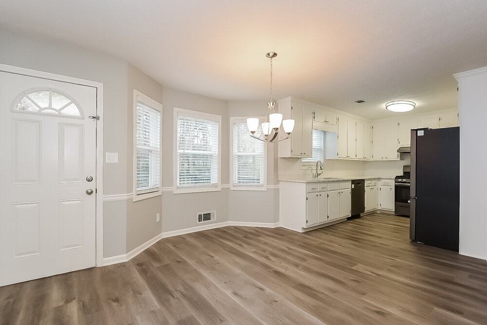 1260 Rocky Rd - Photo 7 of 18