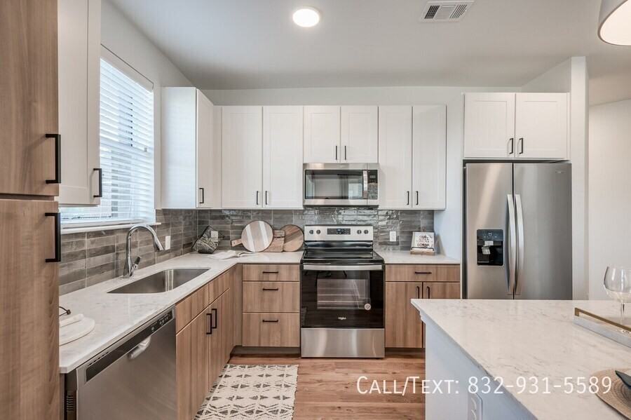 18320 Central Creek Dr - Photo 2 of 17