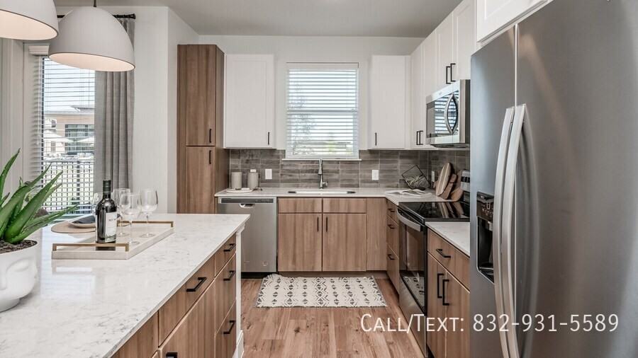 18320 Central Creek Dr - Photo 3 of 17