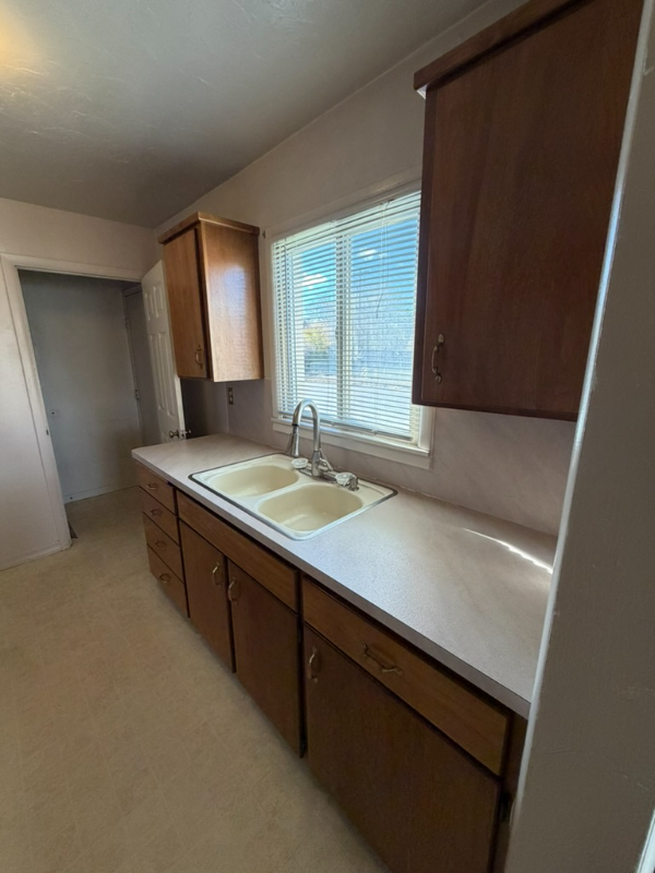 289 W 19th St - Photo 5 of 20