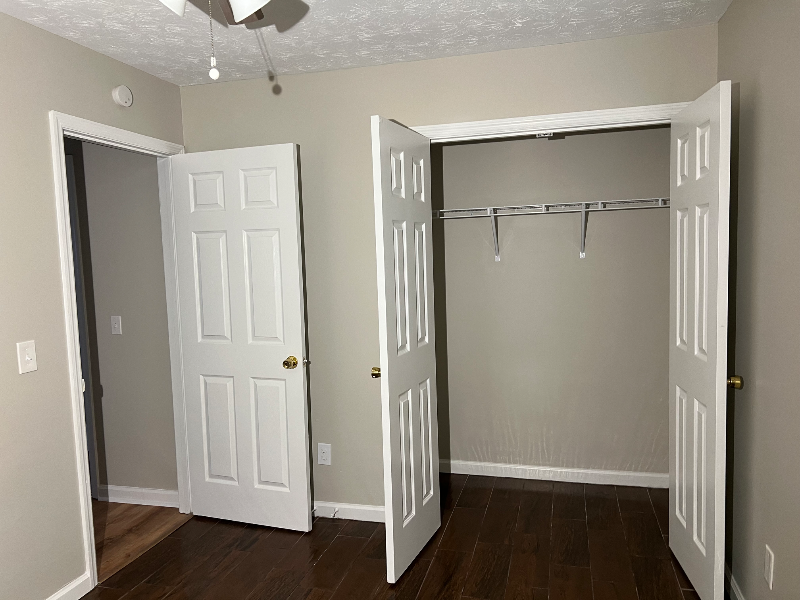 2144 Hunter Ct - Photo 5 of 16