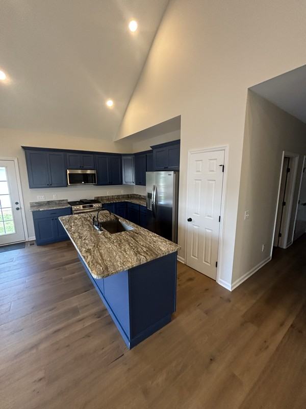 210 Cherokee Dr - Photo 3 of 14