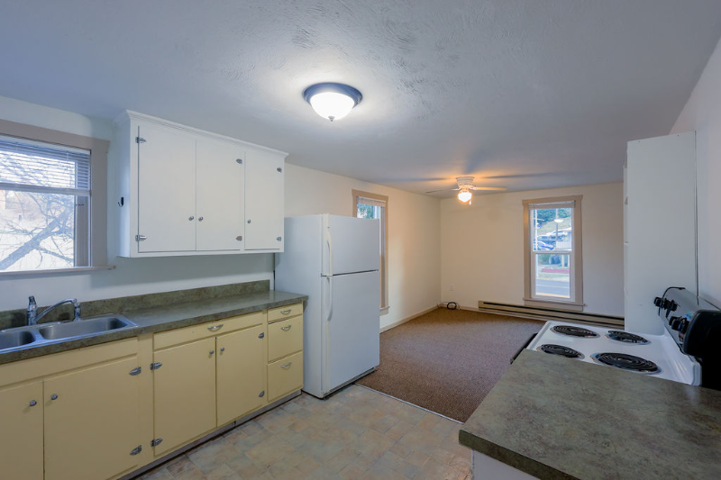 301 S Main St #2 - Photo 3 of 16