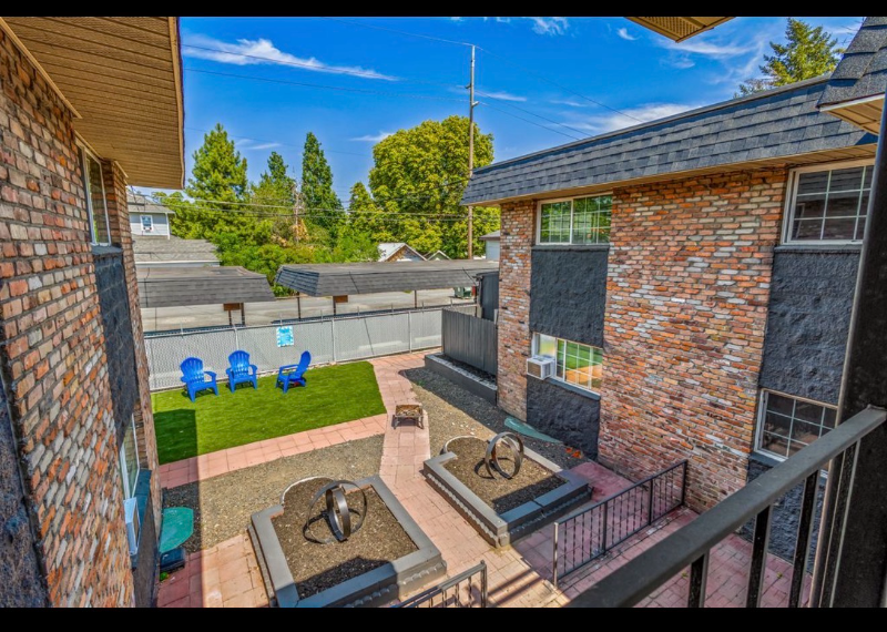 917 East Indiana Avenue #1 - Photo 4 of 6