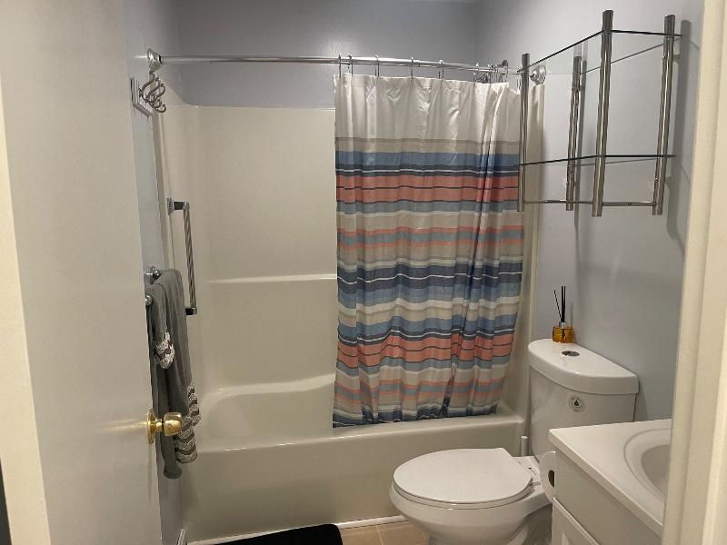 574A Burncoat St #5 - Photo 3 of 9