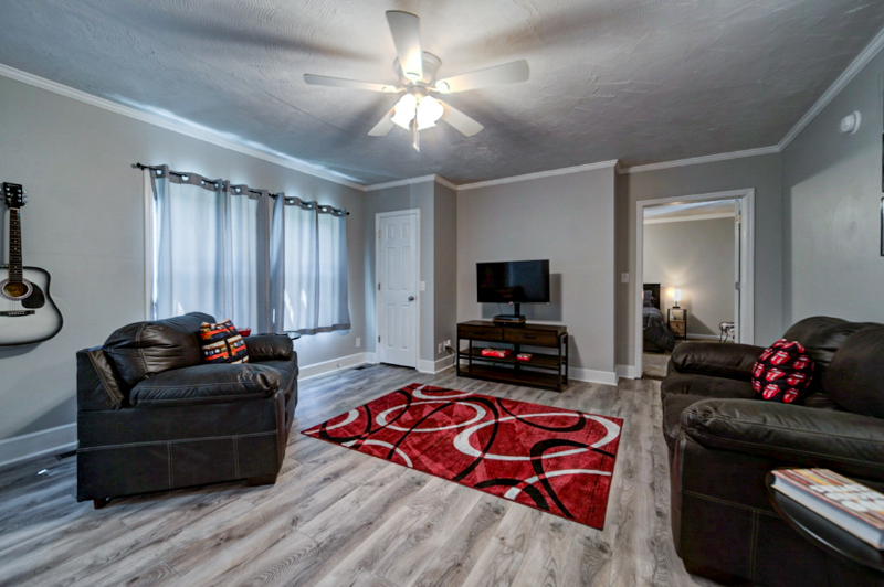 401 Kingwood Dr #A - Photo 5 of 14