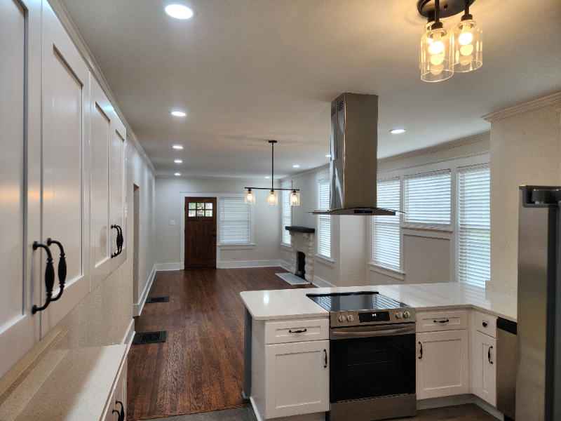 1531 Kendale Ave - Photo 3 of 7