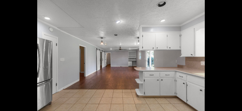 202 Christopher Dr - Photo 3 of 12