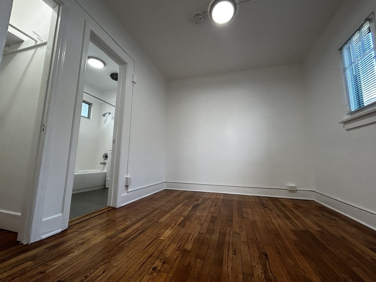 1232 18th Street #B - Photo 4 of 10