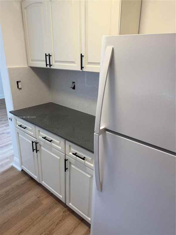 748 Nw 77th Ter - Photo 3 of 3