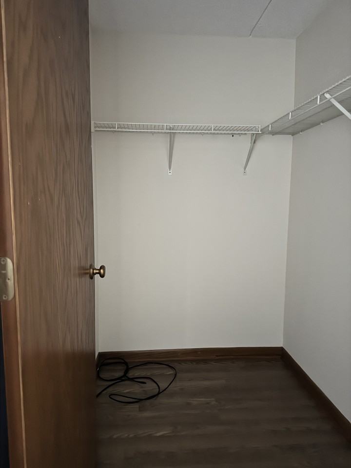 1433 Ashland Avenue #104 - Photo 6 of 9