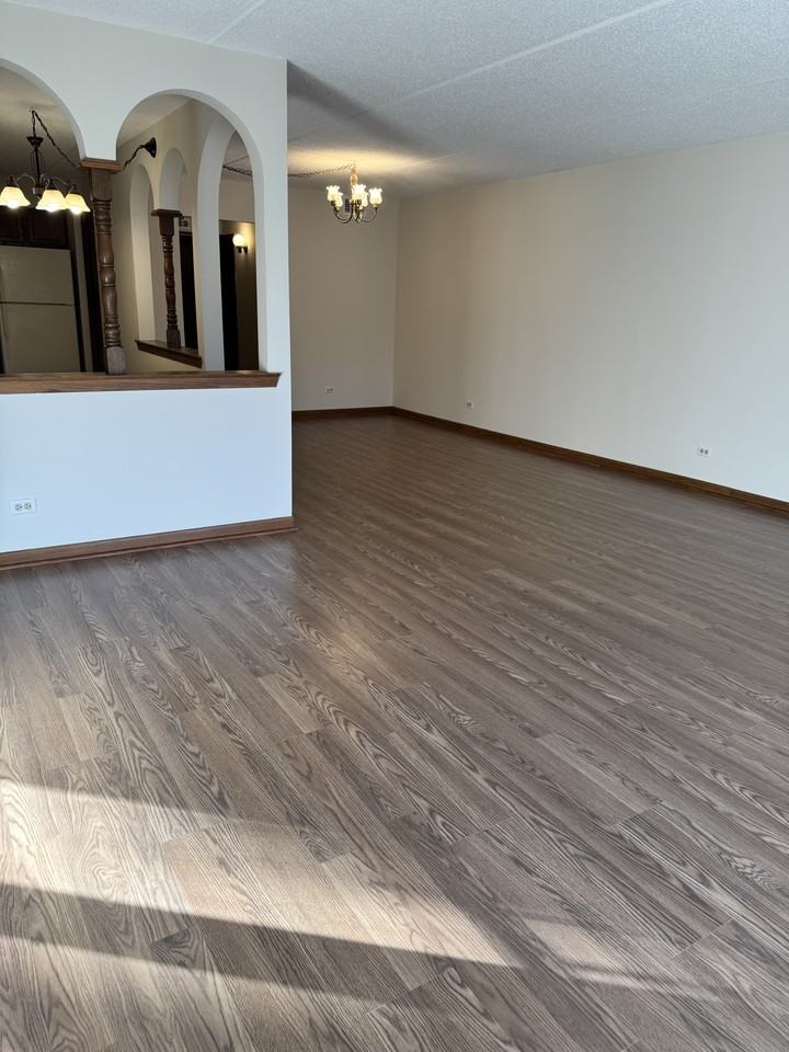 1433 Ashland Avenue #104 - Photo 4 of 9