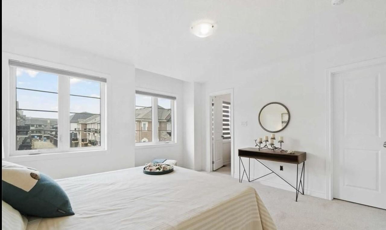 6D Parker Avenue - Photo 4 of 12